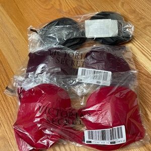 Victoria’s Secret Bras Never Worn in Packaging size 34C